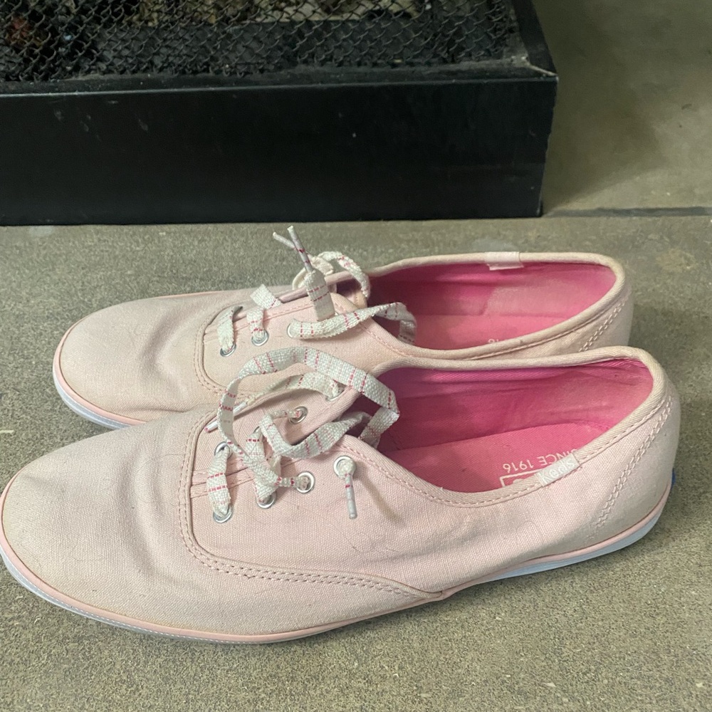 Keds Light Pink Lace-Up Sneakers Canvas Low atop 8.5